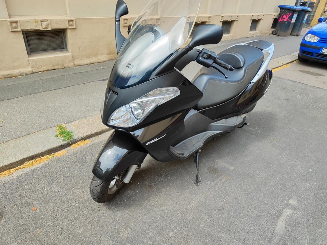 Aprilia Atlantic 250