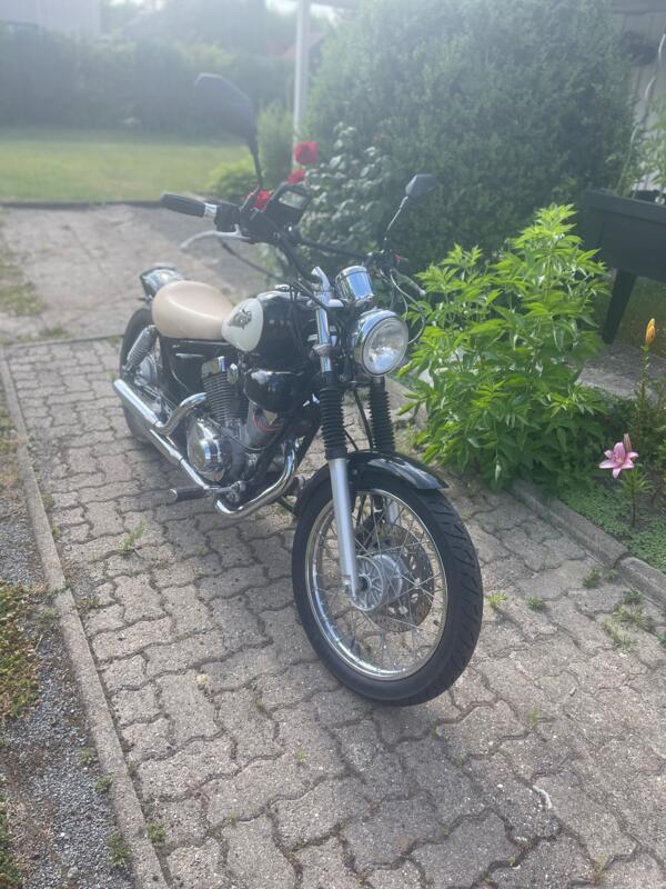 Yamaha XV125