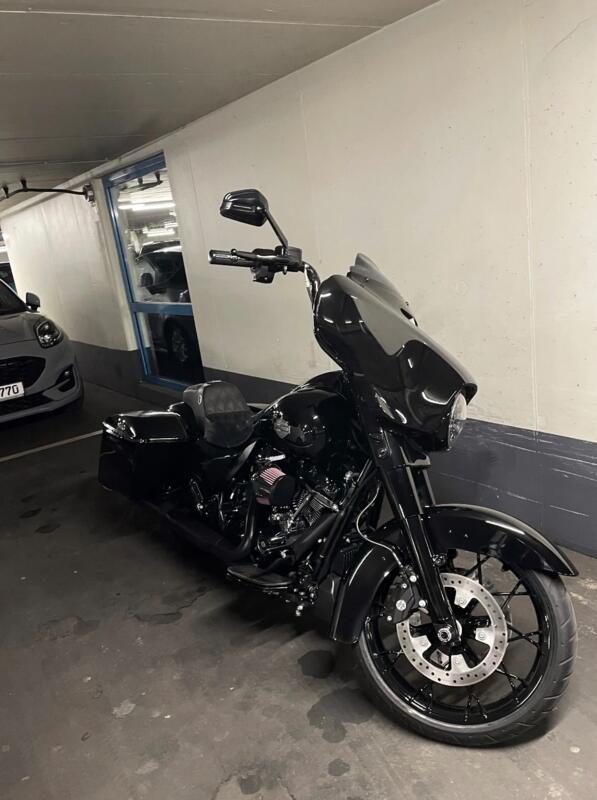 Harley-Davidson Street Glide Special