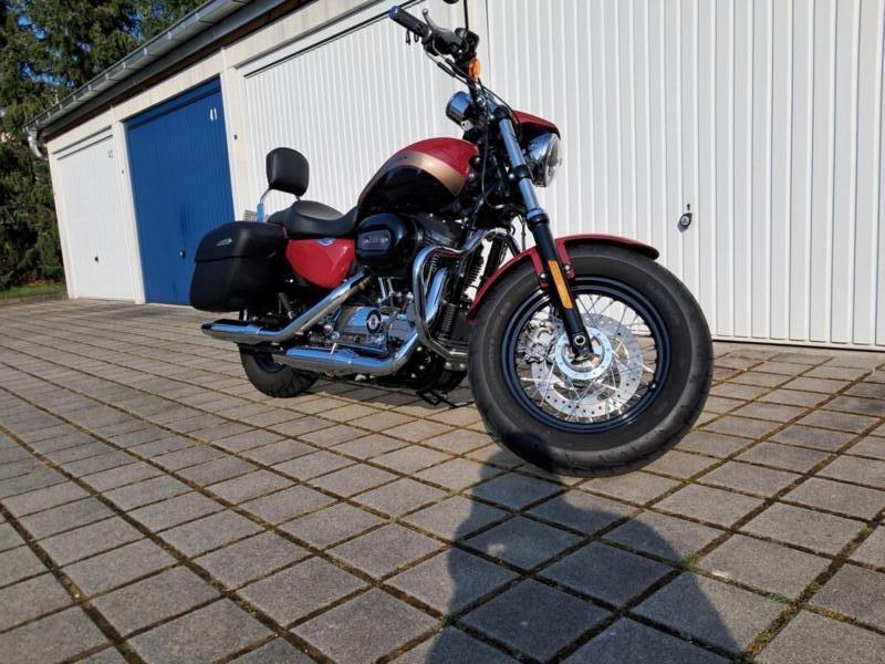 Harley-Davidson 1200 CUSTOM