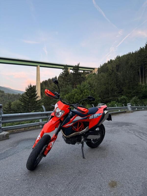KTM SMCR 690