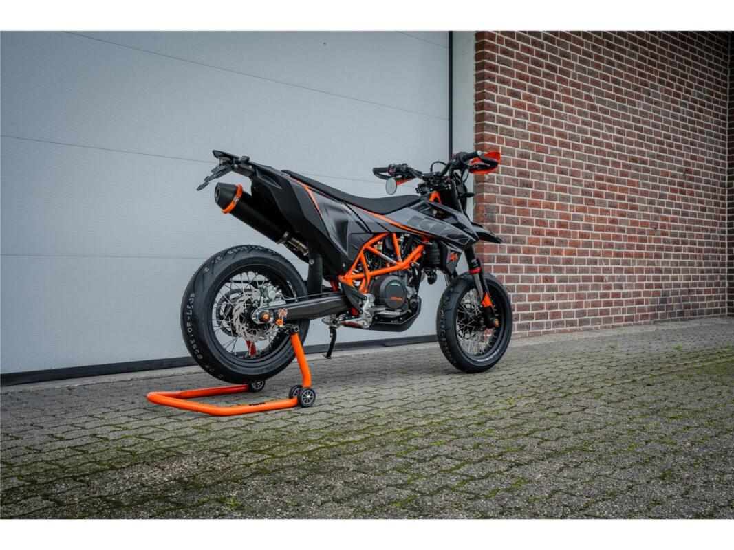 KTM SMCR 690