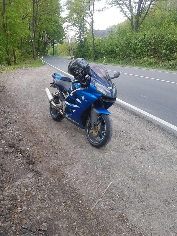 Kawasaki zx6r