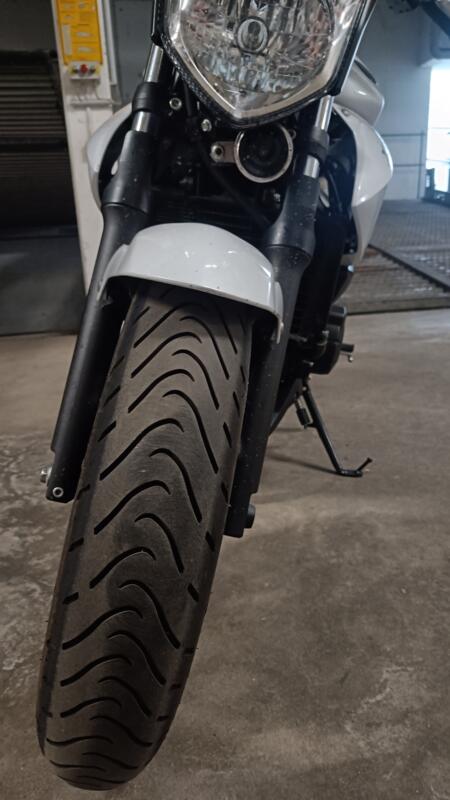 Yamaha XJ6