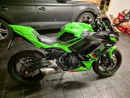 Kawasaki EX650M