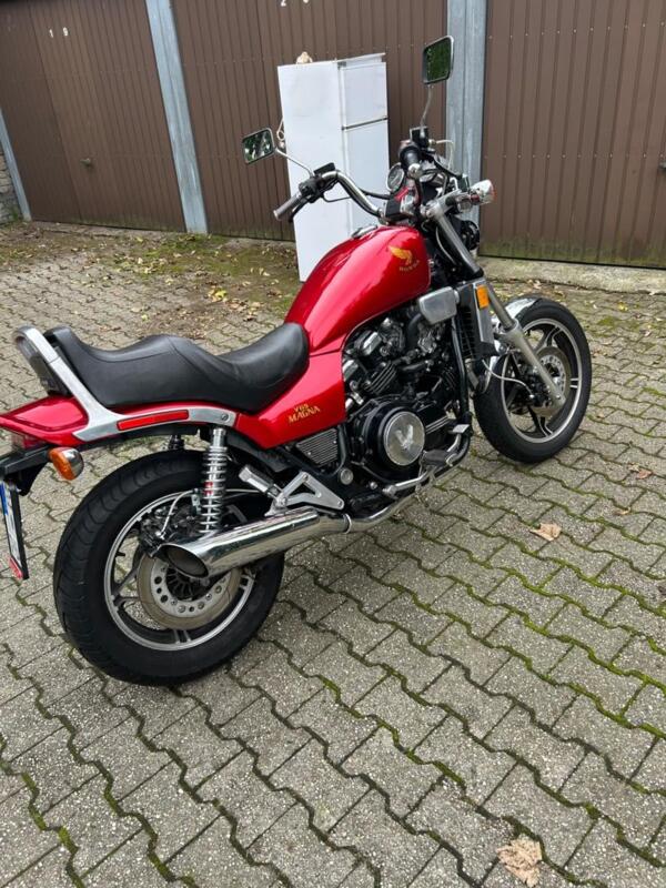 Honda VF 1100 Magna
