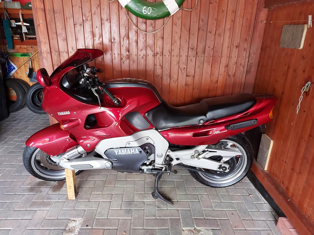 Yamaha Gts1000a