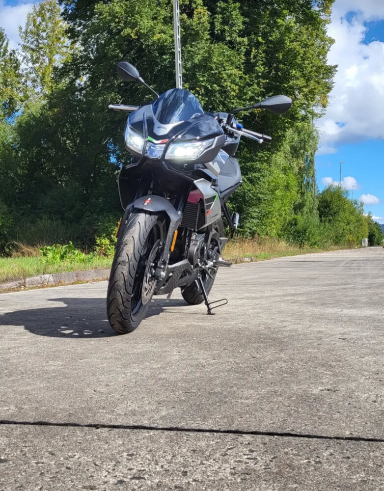 Aprilia Tuono 125