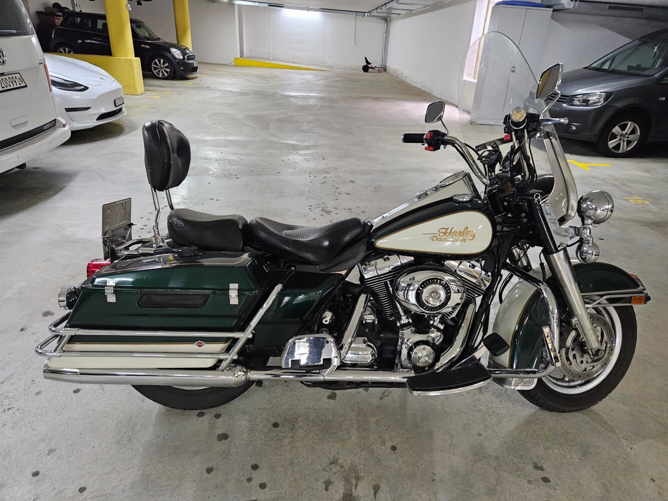Harley-Davidson Roadking Police
