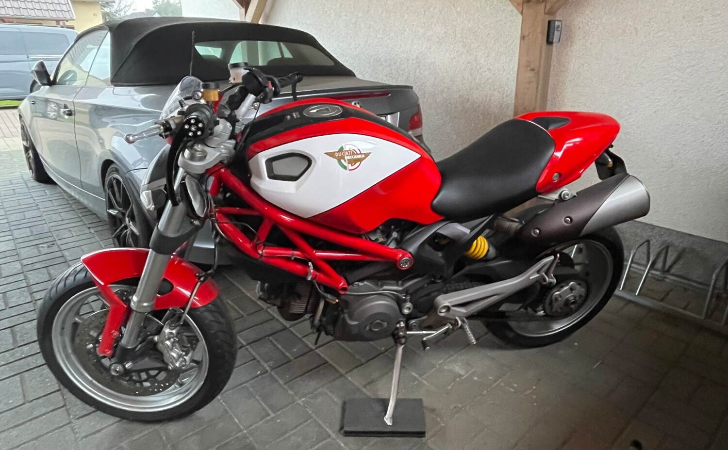 Ducati Monster 1100
