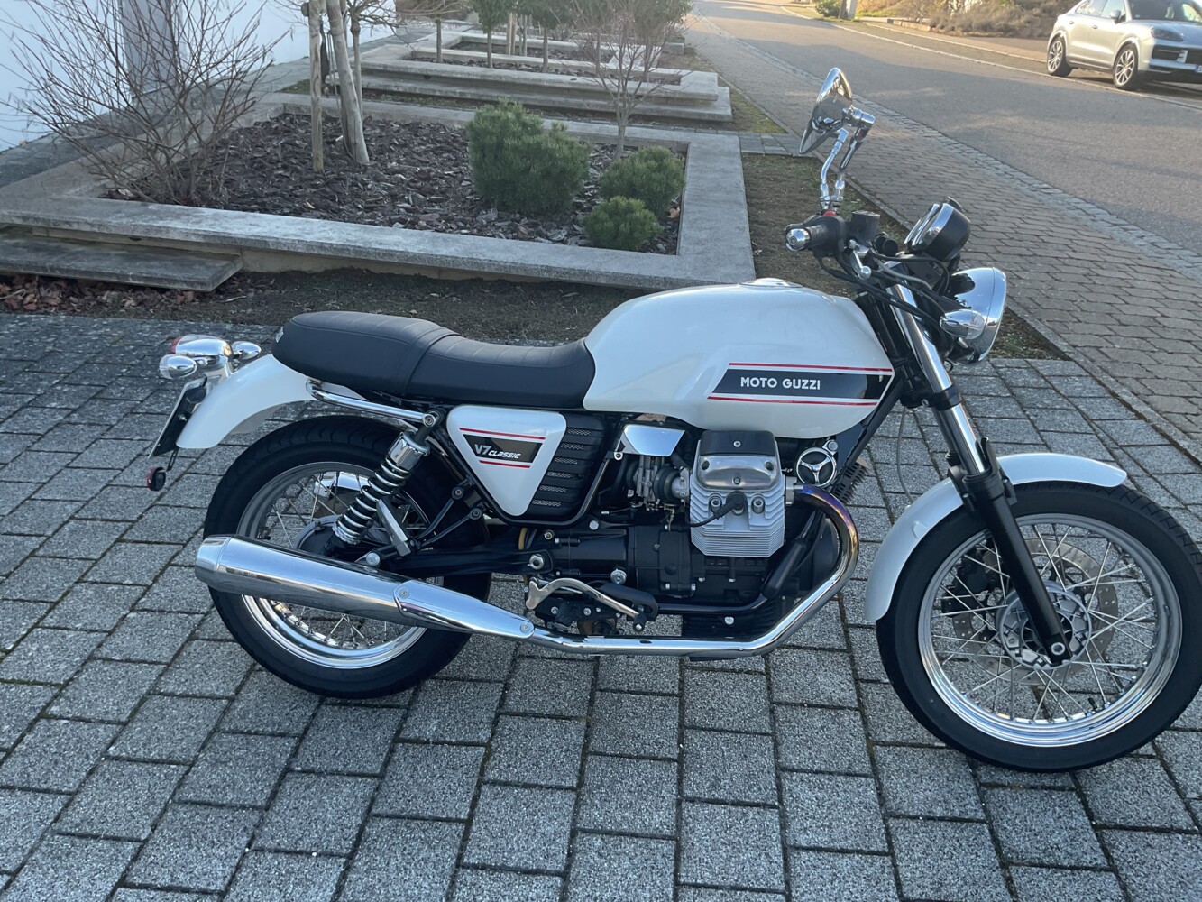 Moto Guzzi V7